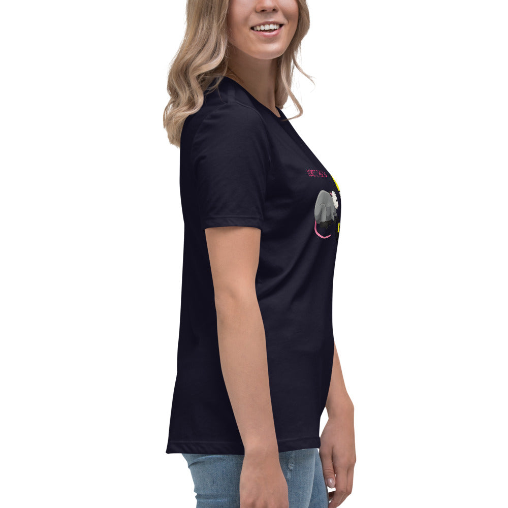 "Loves To Trash Talk" Women's T-Shirt